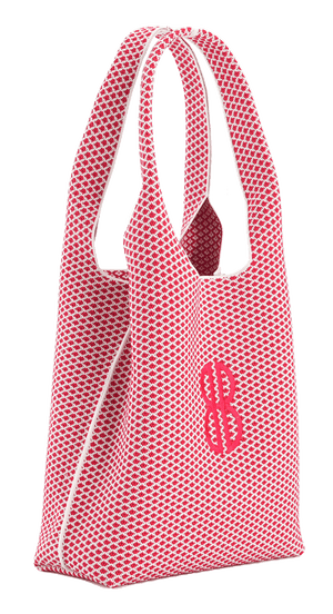 Sutton City Tote - Red Diamond / Detachable Metal Chain seen from the side